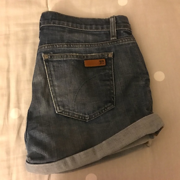 Too big - Picture 2 of 3